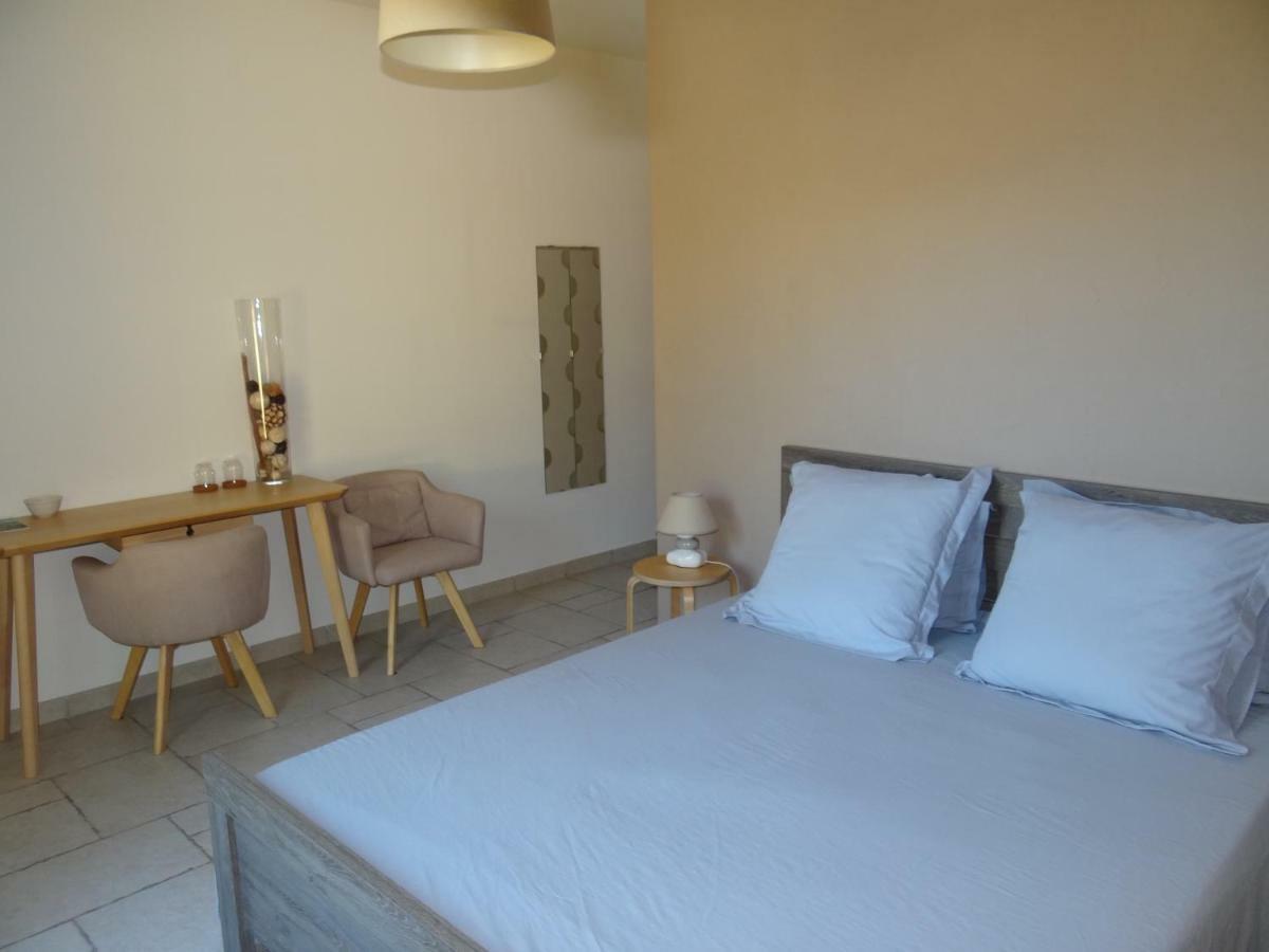 Le Puy-Sainte-Réparade Campagne Ceres Bed & Breakfast エクステリア 写真